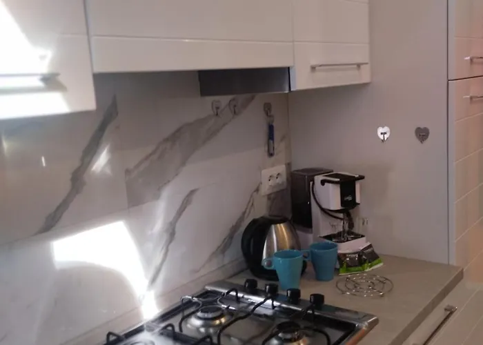 Apartment Casa Vacanze Tita La Tua Base Per Visitare Il Mare Delle Cinque Terre *